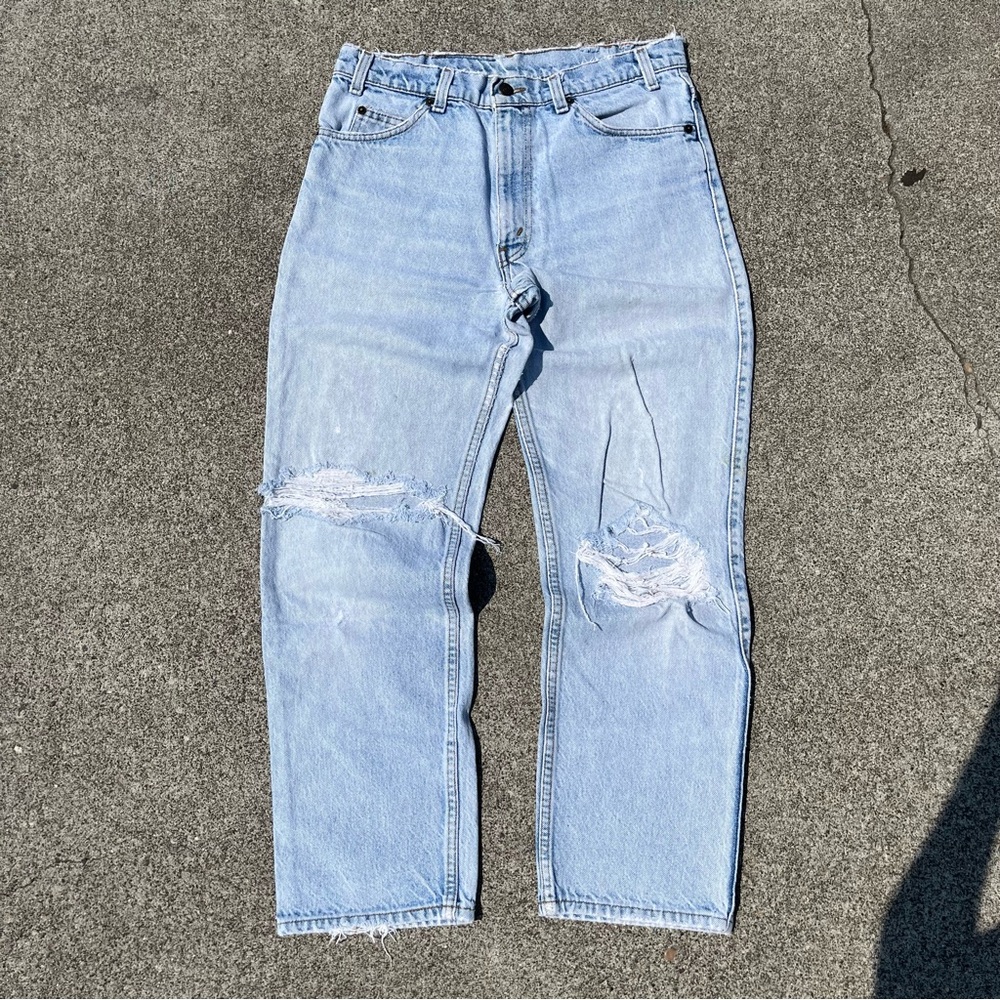 Vintage Distressed Light Wash Levi’s Size 33x30
